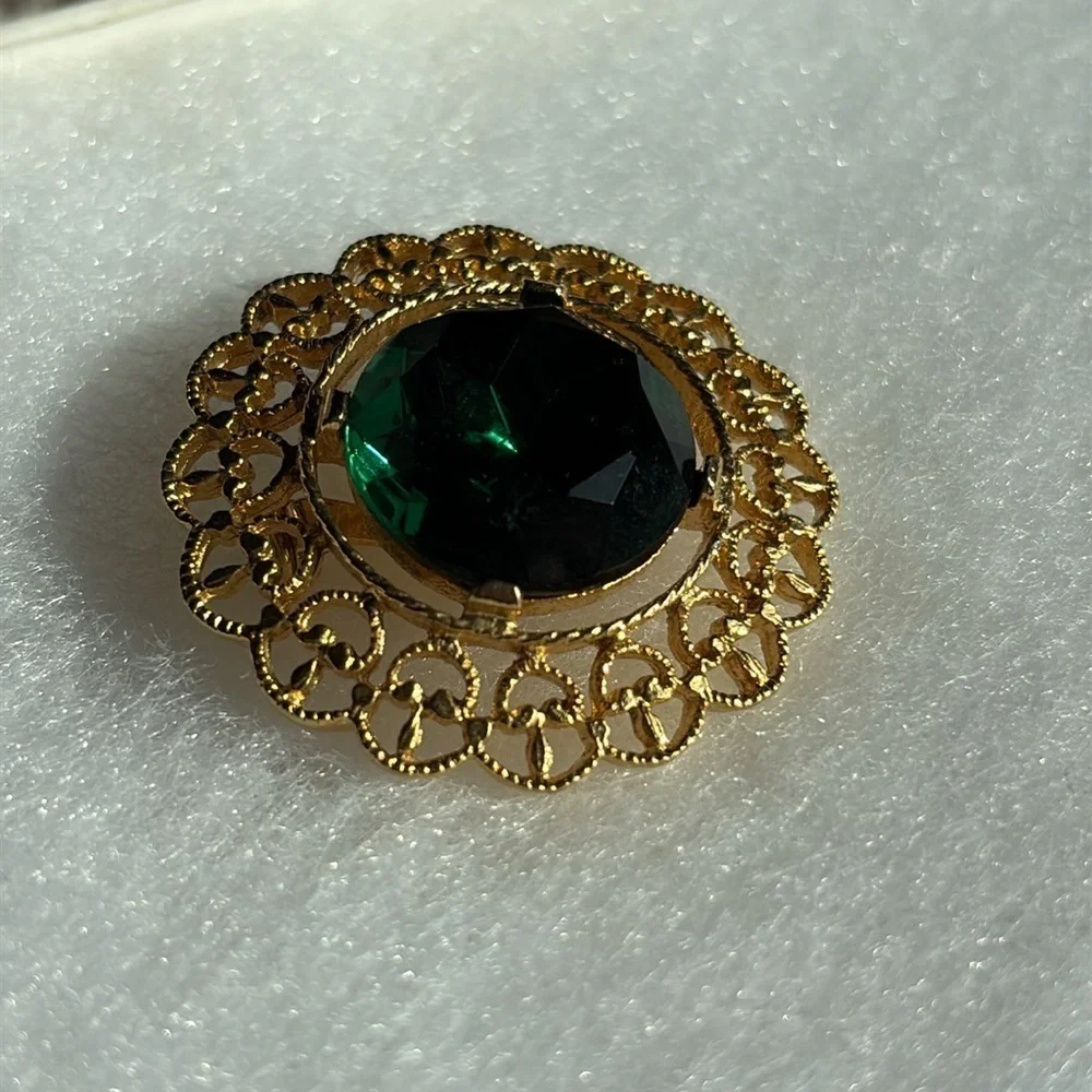 Gold Tone Green Gem Costume Brooch